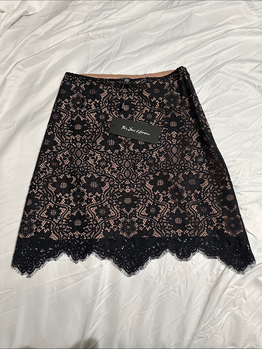 NWT For Love & Lemons Lace Overlay side zip Skirt